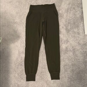 Lululemon Athletica Dark Green Leggings/Joggers